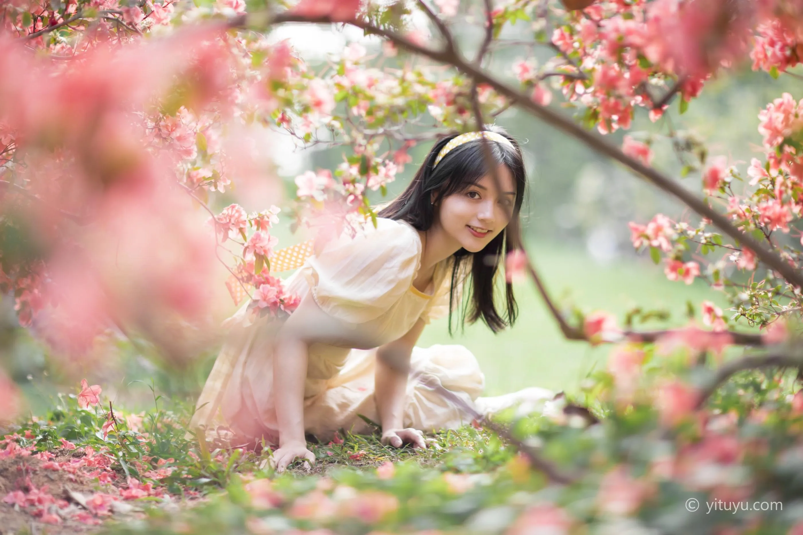 [YITUYU艺图语]2021.04.19 花间志 雨文 [31P]插图